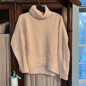 Topshop cozy cream turtleneck sweater in size 4